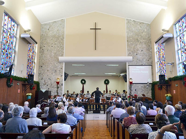 Expansão e Formação de Lideranças